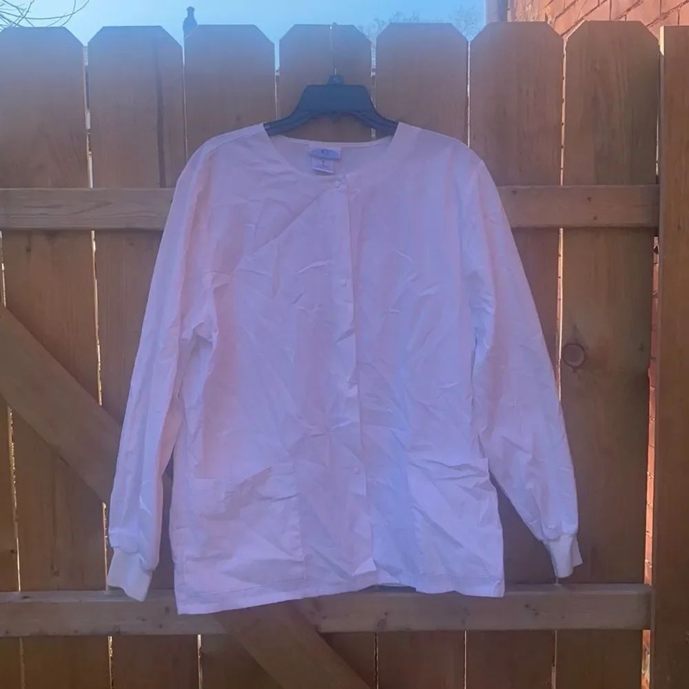 SB Scrubs snap button top sz. M